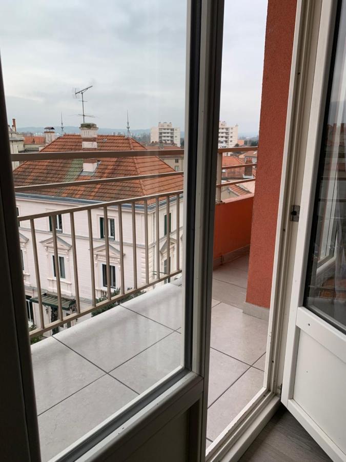 St Louis Appartement Roanne Exteriör bild